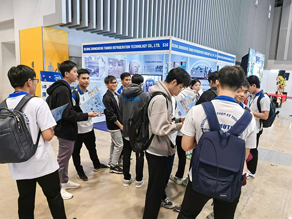 Vietnam Exhibition图片3